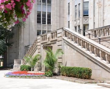 Cathedral of Learning fountain